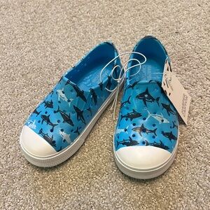 NWT Harper Canyon Blue Surfer Shark Print Slip-on Shoes Size:8